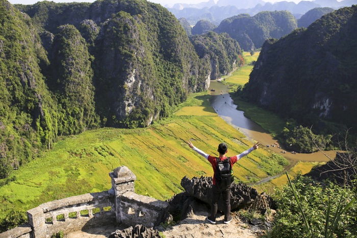 10 must sees in Ninh Binh dance cave